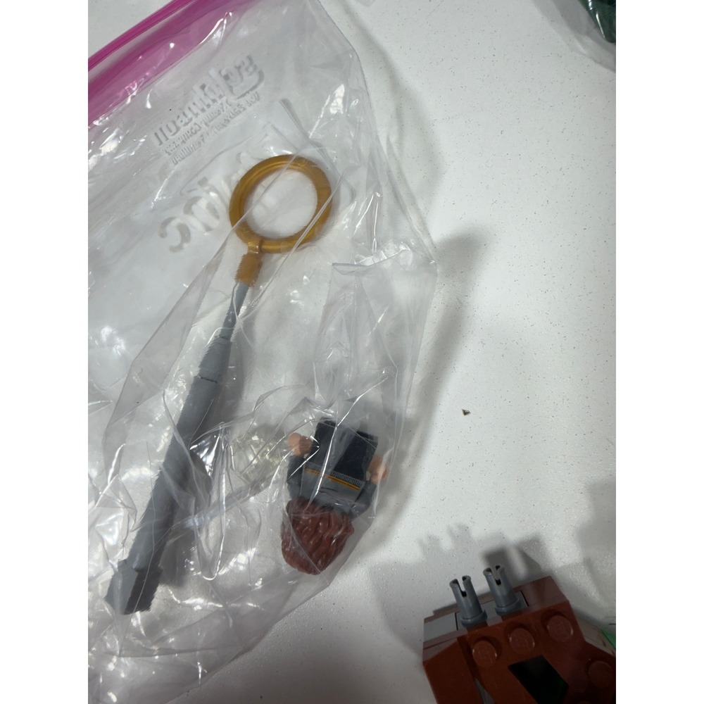 LEGO Harry Potter Quidditch Match 75956 Building Kit w Minifigures 99% complete - Picture 5 of 12